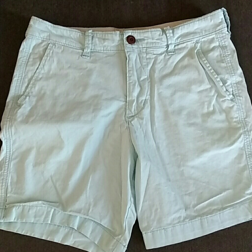Hollister Men’s light blue shorts